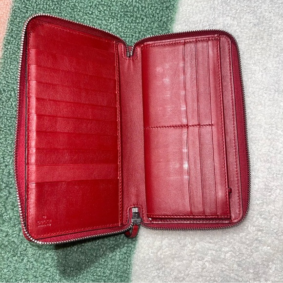 ♥️ Gucci XL Micro Guccissima Embossed Leather 16-Card Holder Zip Around Wallet - Picture 2 of 5